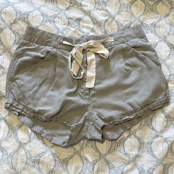 Wilfred Allegra Shorts - Picture 2 of 5